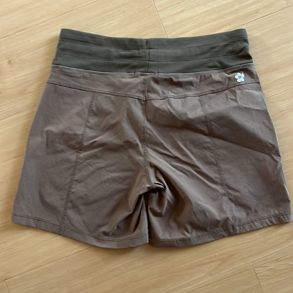 TUFF ATHLETICS WOMENS 5” ATHLETIC SHORTS SIZE SMALL - Picture 7 of 10